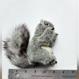 Little Grey Squirrel puppet